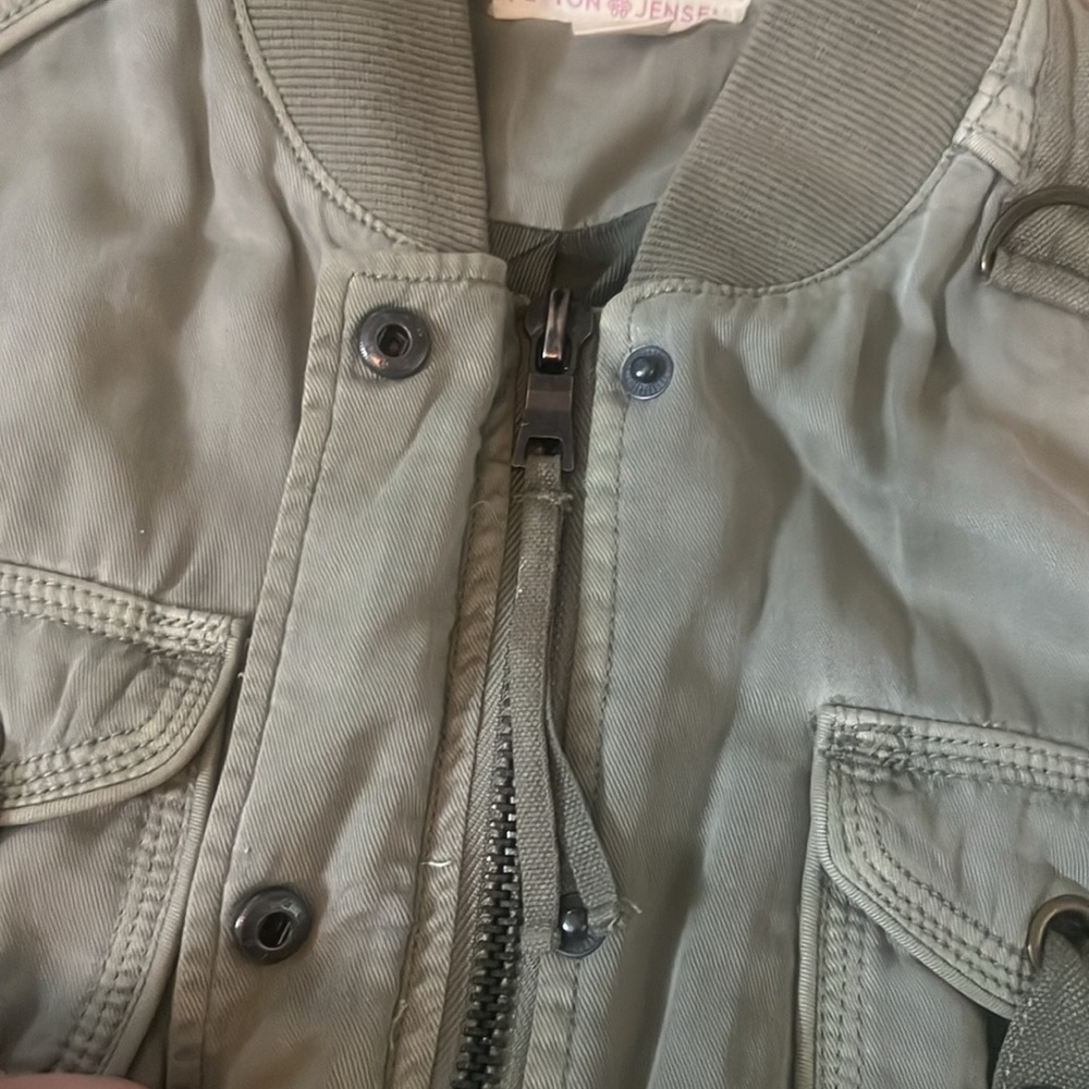 Olive Green Women's Bomber Jacket - Picture 12 of 16